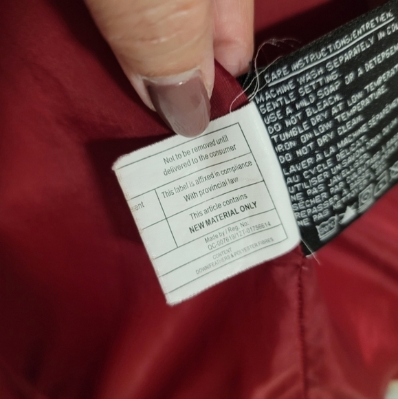 LONDON Fog Women's Diamond Quilted Down Winter Coat Size Medium in Re - Picture 8 of 9